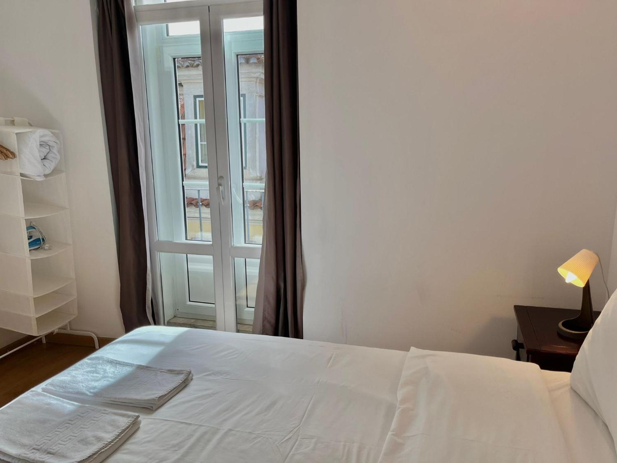 3 Bedroom, 2,5 Bathroom - Bairro Alto Residence Lisbona Esterno foto