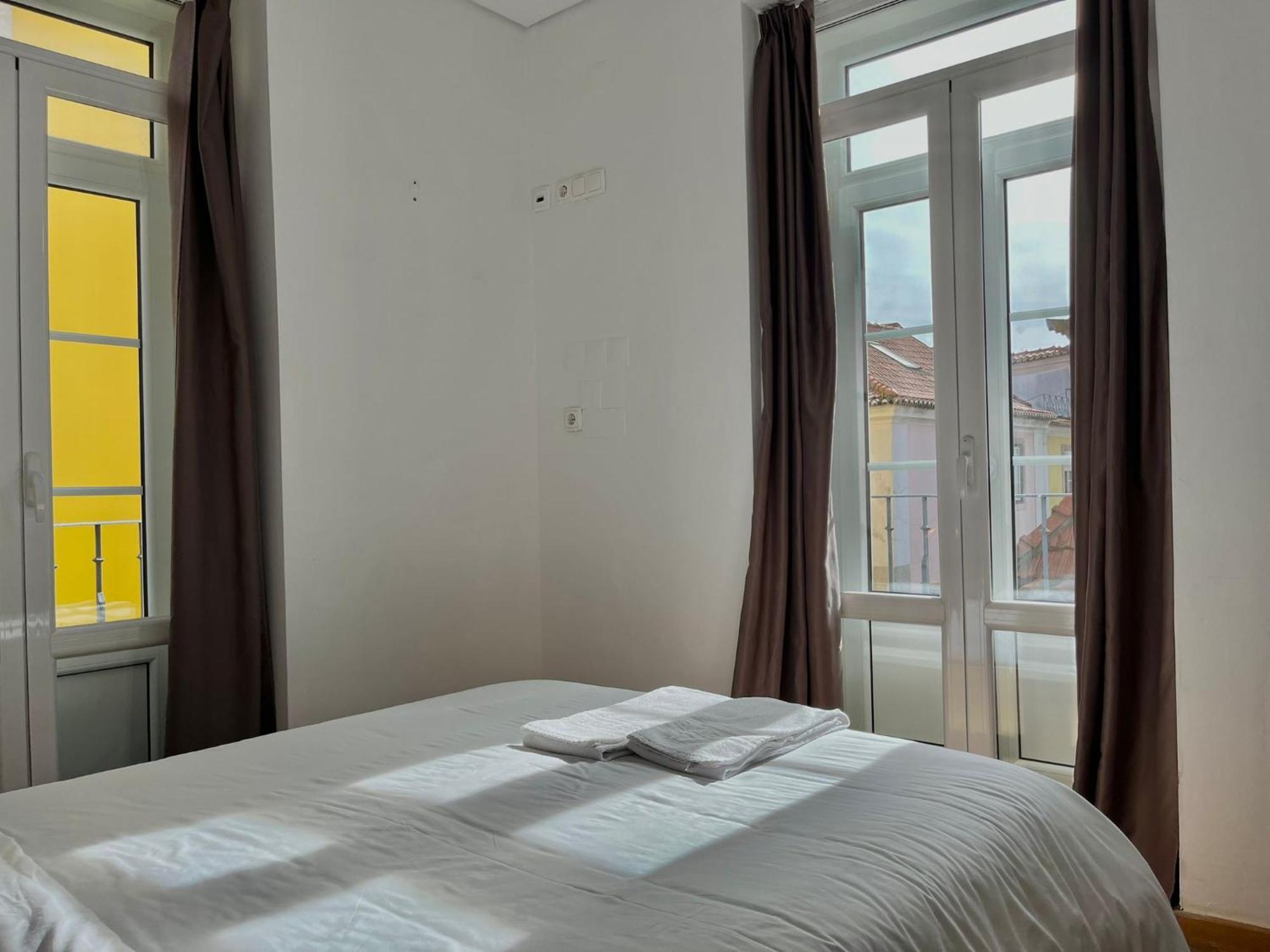 3 Bedroom, 2,5 Bathroom - Bairro Alto Residence Lisbona Esterno foto